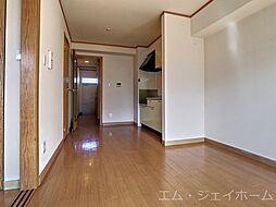 居間