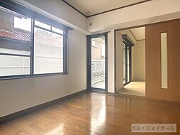 居間
