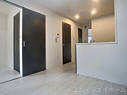 ラピスラズリ 202 2階2LDKのリビング/ダイニング