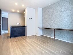 エアフォルク河原 0102 1階1LDKのリビング/ダイニング