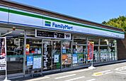 ファミリーマート　湖南下田口店