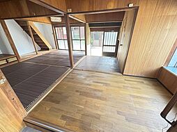 居間
