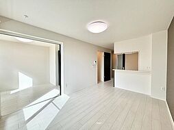 JR東海道・山陽本線 南彦根駅 徒歩15分の賃貸アパート 2階2LDKのリビング/ダイニング