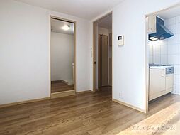 JR東海道・山陽本線 南彦根駅 徒歩28分の賃貸マンション 3階1LDKのリビング/ダイニング