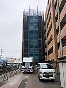 建設中