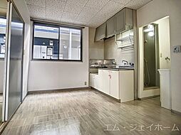 居間