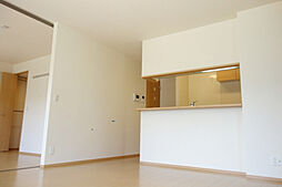 Riziere 102 1階2LDKのリビング/ダイニング