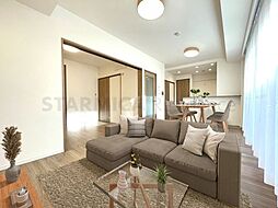 ピアッツァコート西大寺 3LDKのリビング/ダイニング