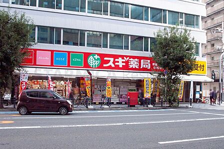 スギ薬局堺筋本町店 徒歩3分。 220m