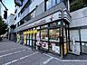 周辺：セブンイレブン京都河原町高辻店 徒歩1分。 50m