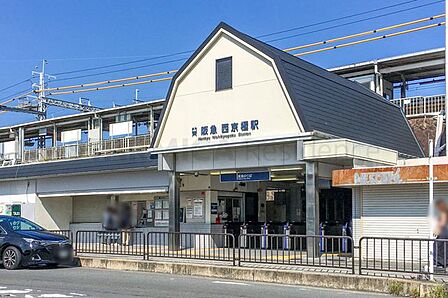 西京極駅(阪急 京都本線) 徒歩12分。 980m