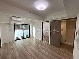 ドゥーエ日暮里III 4階3LDKのリビング/ダイニング