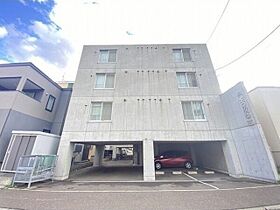 ブロッサムII  ｜ 北海道札幌市西区八軒六条東4丁目（賃貸マンション1LDK・3階・31.34㎡） その1