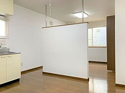 アルファルーセント 3階1DKのリビング/ダイニング