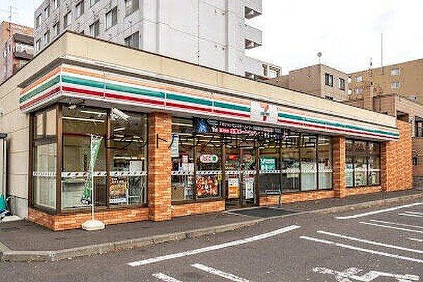 画像17:セブンイレブン札幌北17条店 115m