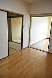 居間