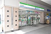 ファミリーマート越谷駅前店 415m
