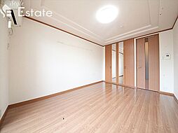 グランディールU 206 2階1Kのリビング/ダイニング