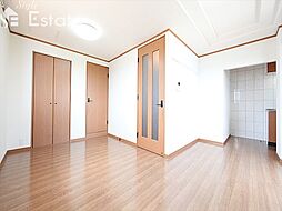 コーナーハウス 301 3階1Kのリビング/ダイニング