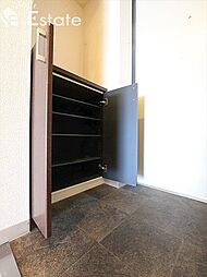 シューズボックス