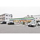 コンビニ「ファミリーマート新岩倉中本町店まで460ｍ」