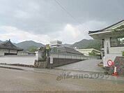 崇広小学校まで1200メートル