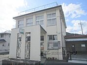 丹南郵便局まで750メートル