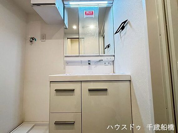 同仕様の内装写...