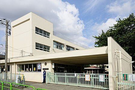 世田谷区立武蔵丘小学校 490m