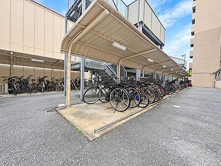 自転車・バイク置き場です!