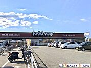 フードウェイ小戸店 徒歩7分。 500m