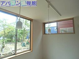 グリーンホームズII 1階2LDKのリビング/ダイニング