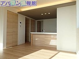 シャーメゾン女池上山 1階3LDKのリビング/ダイニング