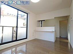 ルクシードII 2階1LDKのリビング/ダイニング