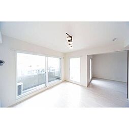 ES711 2階2LDKのリビング/ダイニング