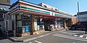 セブンイレブン札幌菊水3条店 444m