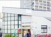高槻上牧駅前郵便局 徒歩6分。 470m