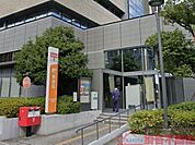 茨木市役所内郵便局 徒歩4分。 310m