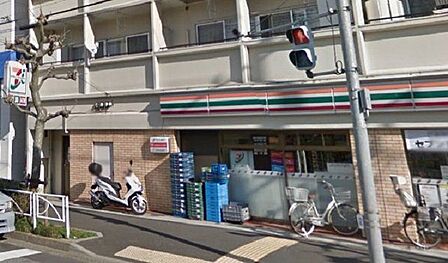 セブンイレブン墨田八広北店 徒歩8分。 610m