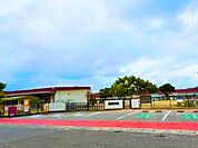 菰野町立朝上保育園・幼稚園八風街道沿いにある保育園・幼稚園近くには八風中学校、朝上小学校が位置する 3010m