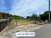 建築条件がないのでお好きなハウスメーカーで建築していただけます。更地なので間取りなどの計画が立てやすいですね。