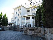 陽和中学校　桑名市の公立中学校。学校の最寄り駅は「近鉄