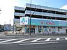 周辺：ドラッグスギヤマ　桑名中央店　店内が広く、品ぞろえも豊富。駐車場には自転車置き場もあります。 880m