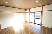 天井ダウンライト設置済・床カベリフォーム済！