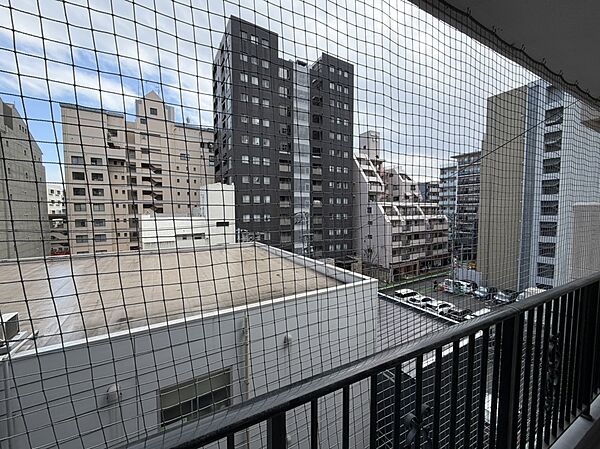 バルコニーを拡大表示
