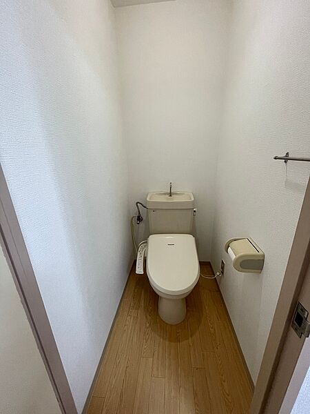 トイレを拡大表示