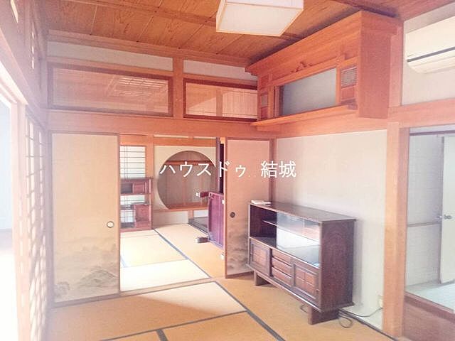 室内 筑西市外塚