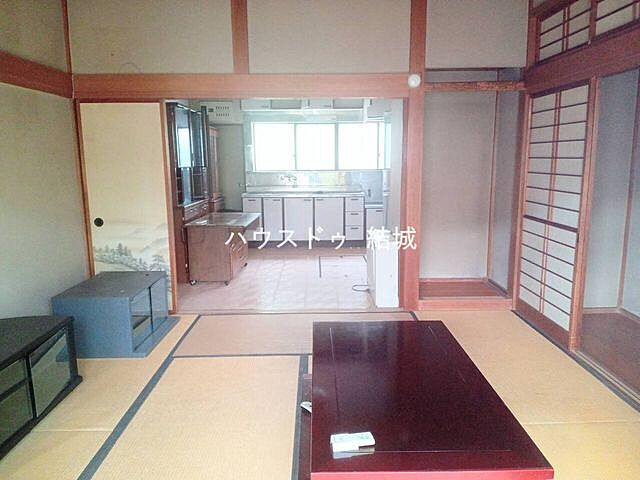 室内 筑西市外塚