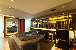 西側洋室［2025年10月31日撮影］