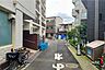 その他：敷地の東側前面道路（南側から）